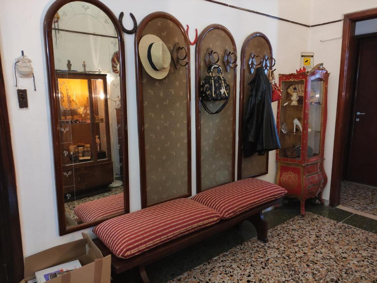 Movidablablabla Hostel Bari Ngoại thất bức ảnh